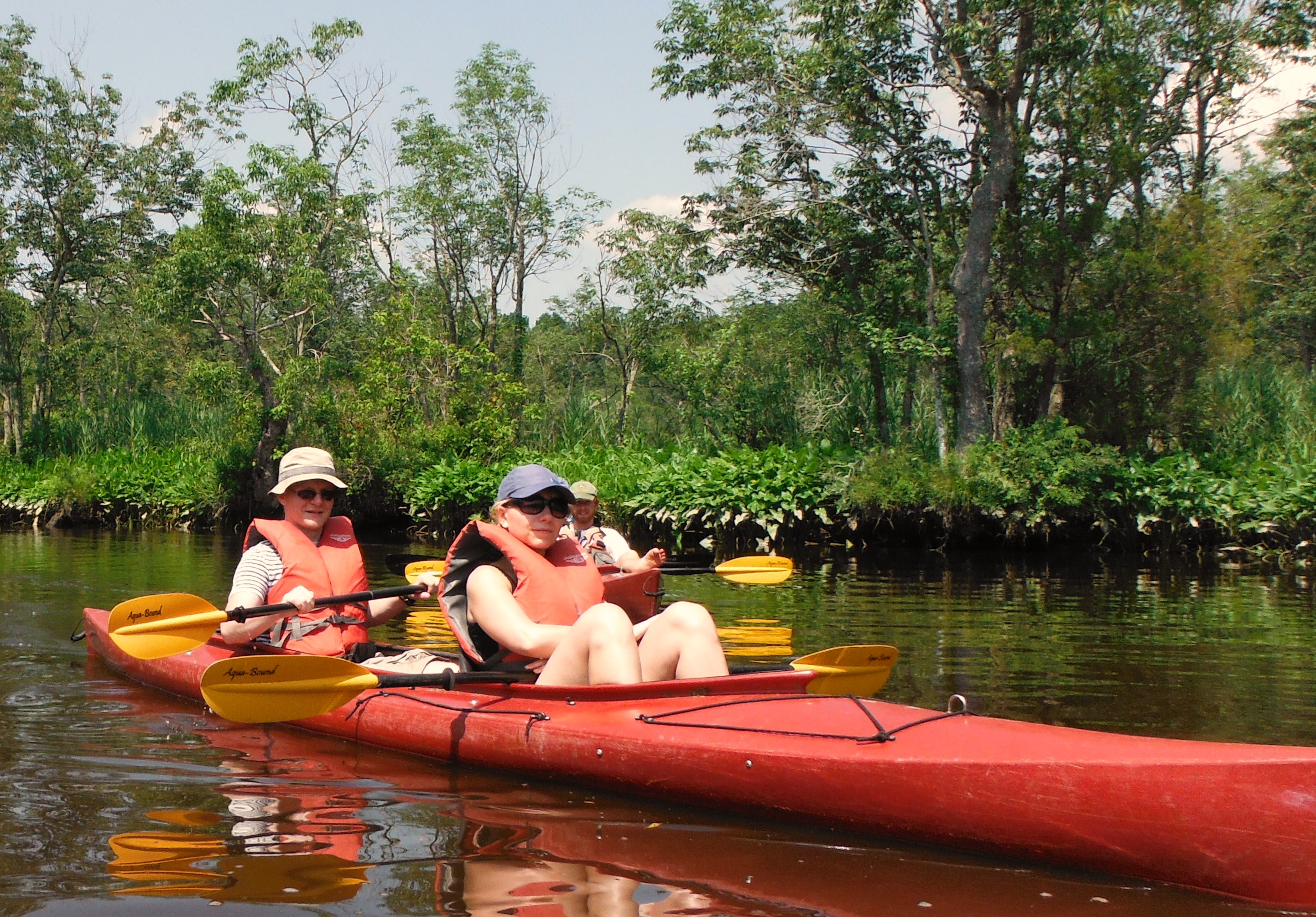 These visitors are exploring the Chicone paddle.