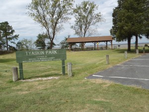 Tyaskin Park Sign